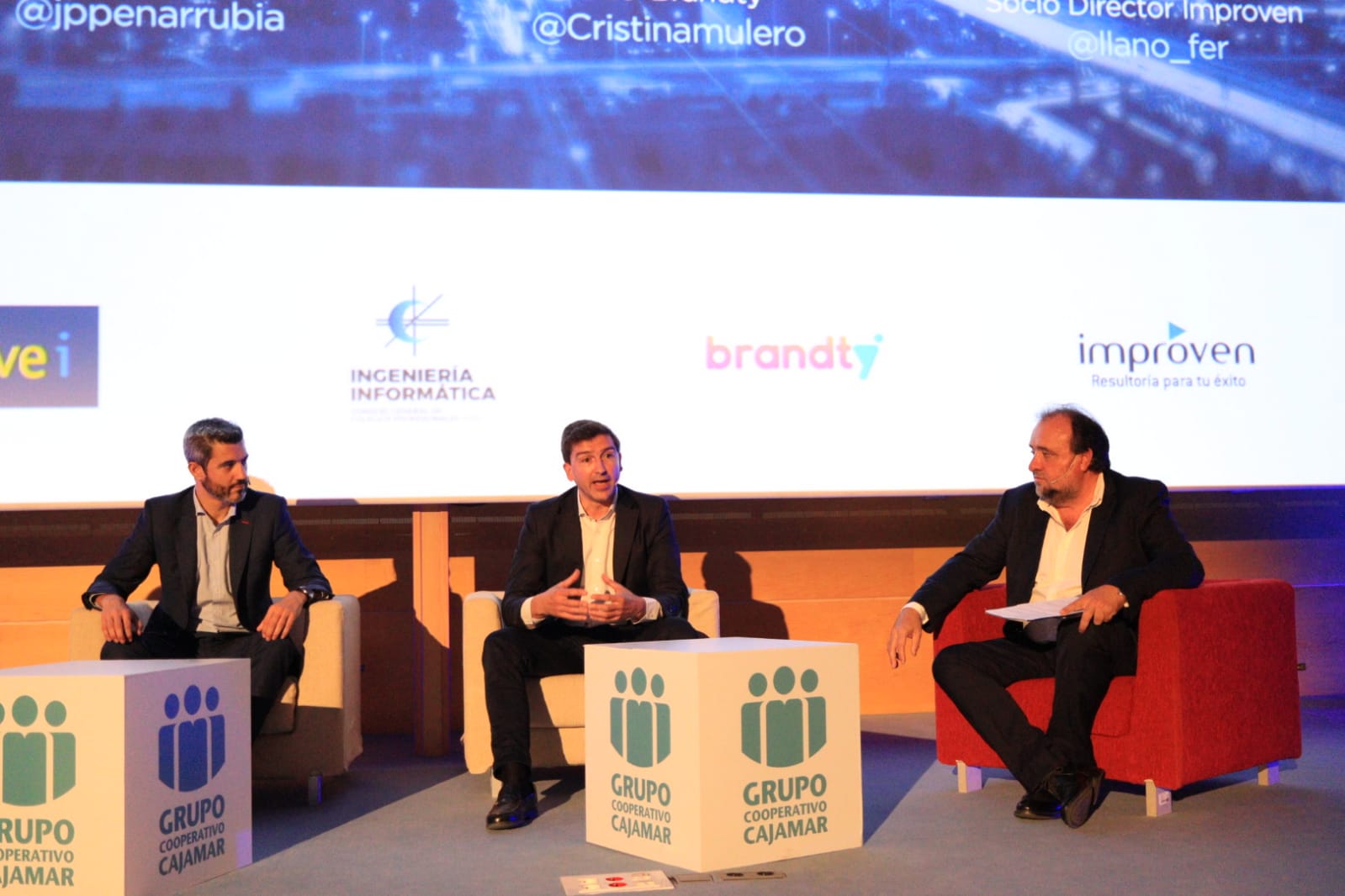 Mesa redonda CRUETIC